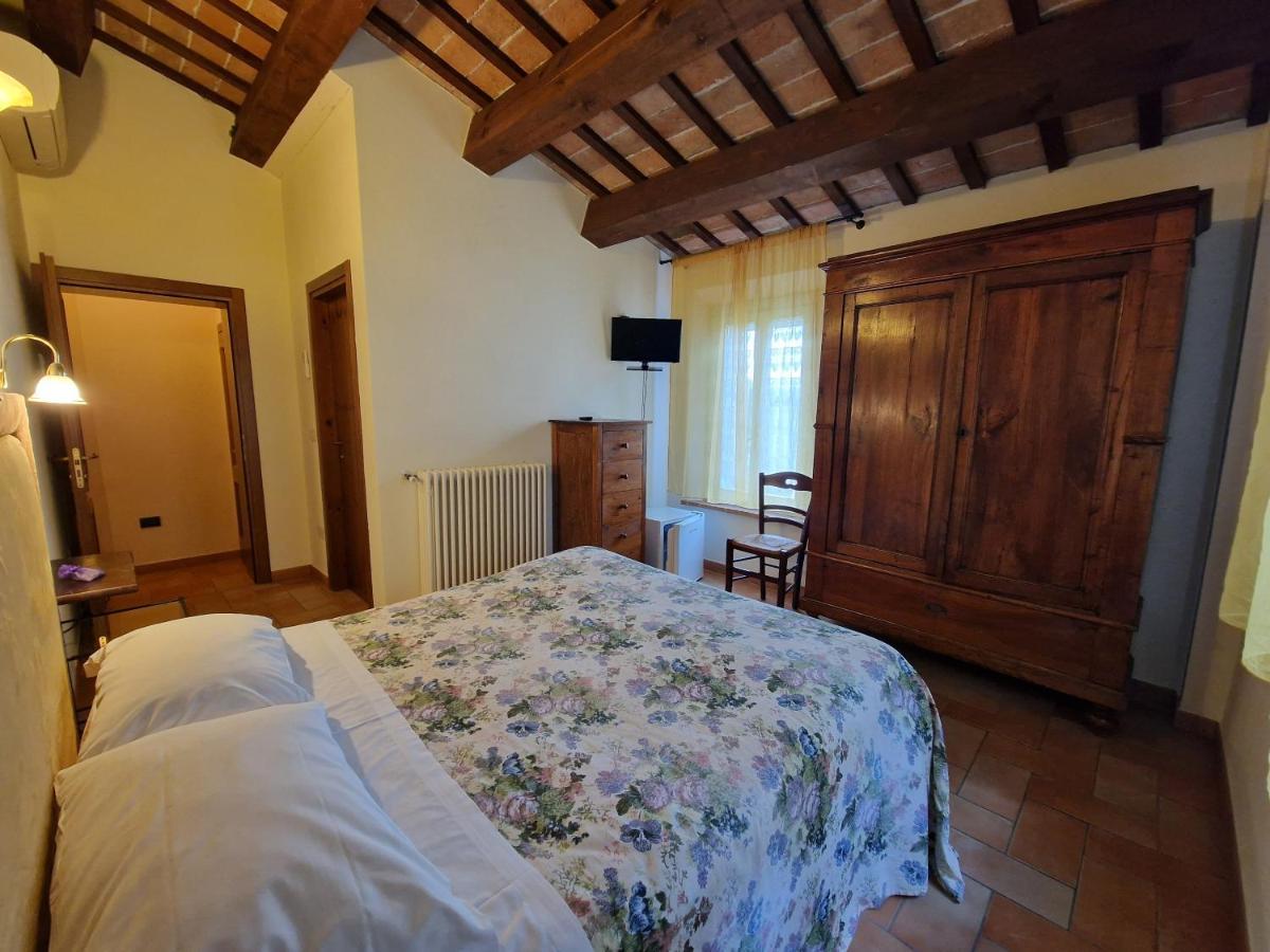 Agriturismo E Cantina La Sabbiona 파엔차 외부 사진