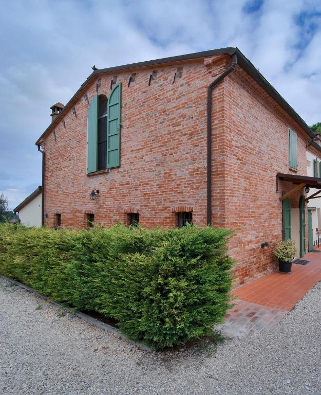 Agriturismo E Cantina La Sabbiona 파엔차 외부 사진